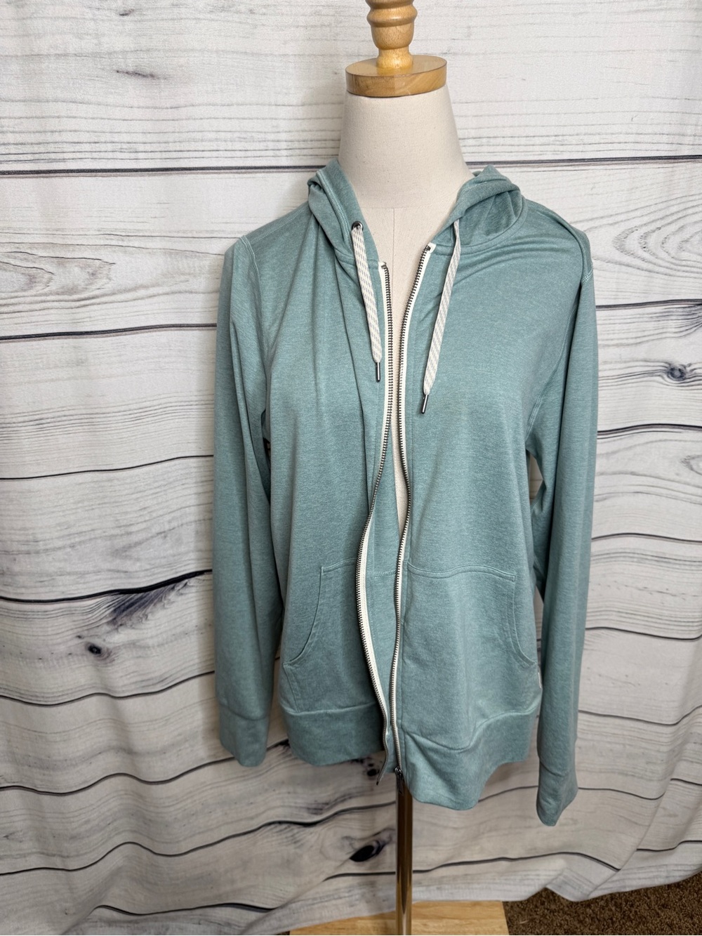 Vuori Women's Teal Zip Hoodie with Drawstring